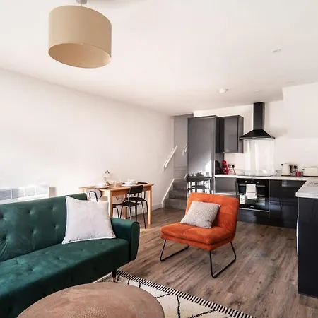 Modern 2 Bed Apartment In Waterloo Liverpool Exterior photo